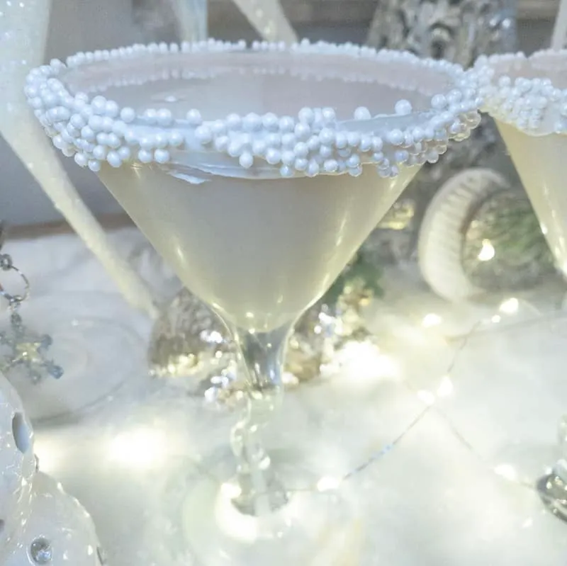 White Christmas Martini with Amaretto