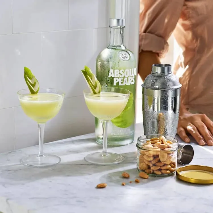 Absolut Pears Martini by Absolut Drinks