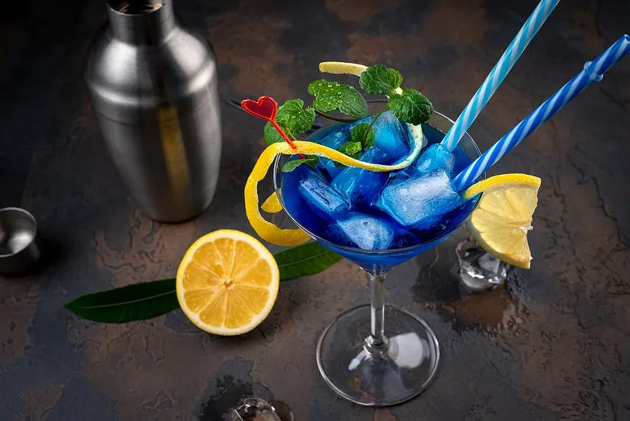 12 Beautiful Blue Curacao Martinis