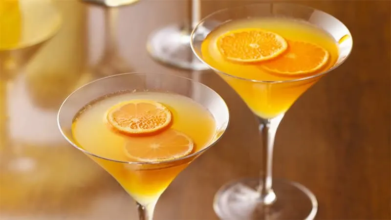 Skinny Clementine Martini