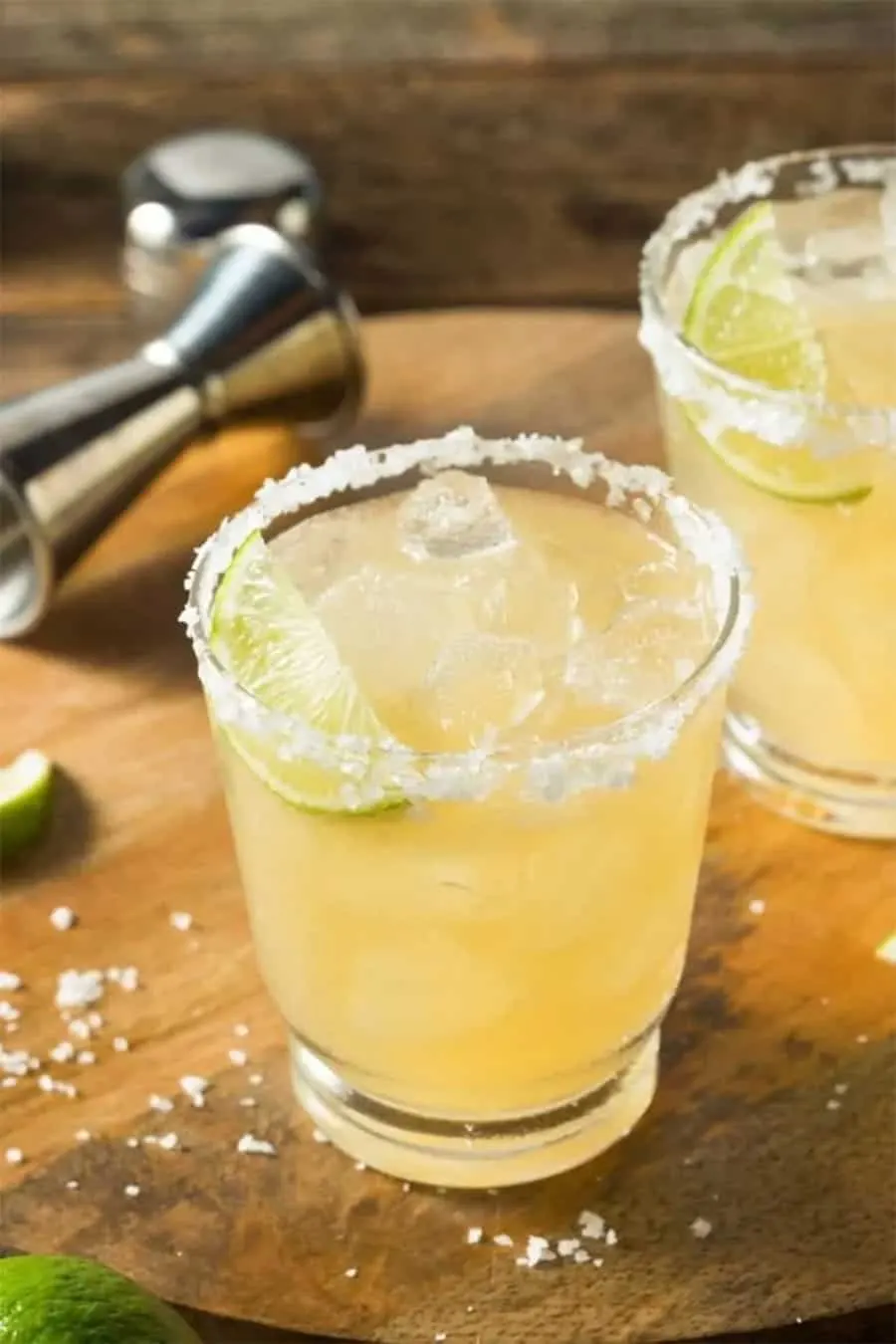 https://insanelygoodrecipes.com/hennessy-cocktails/