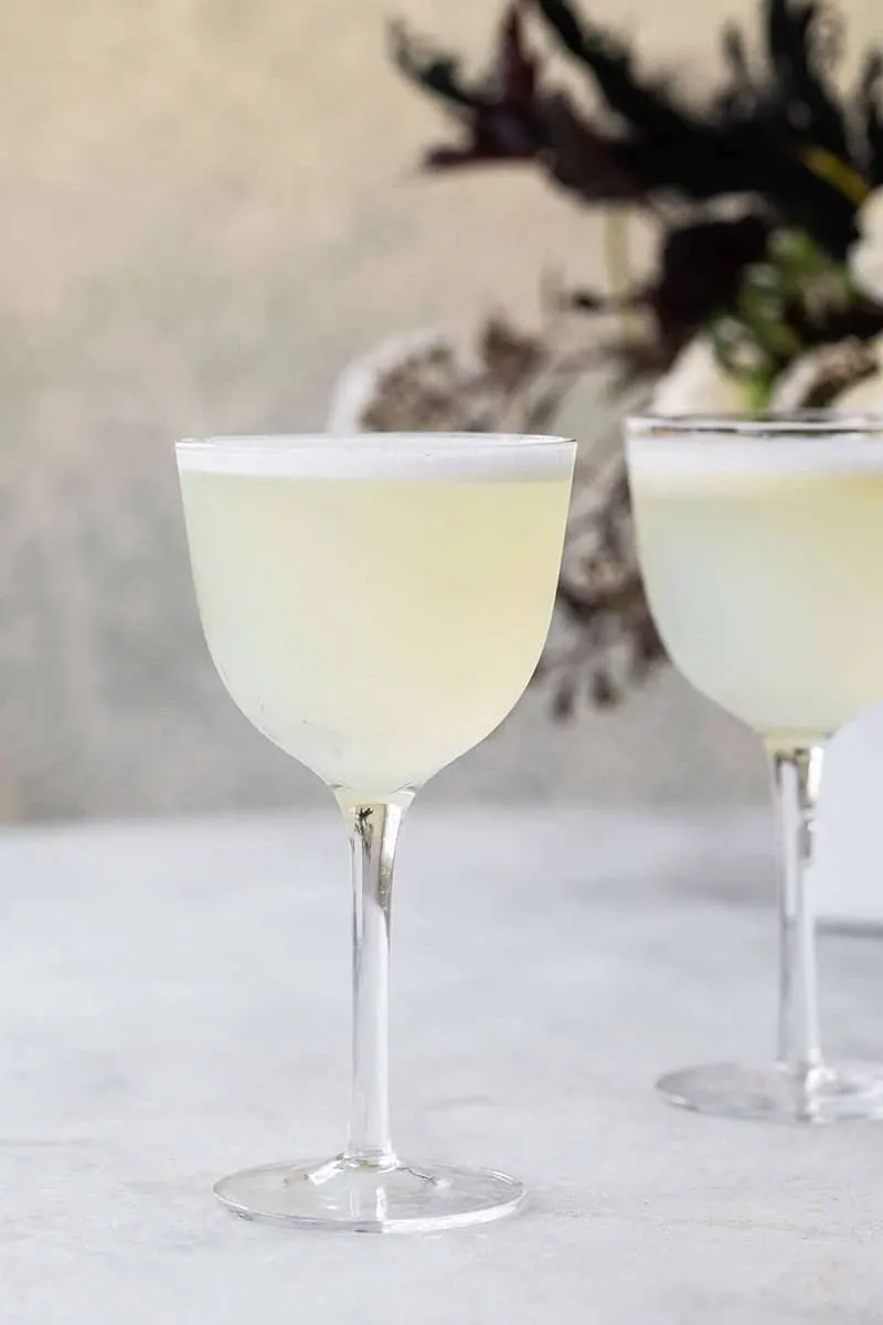 2. White Lady Cocktail