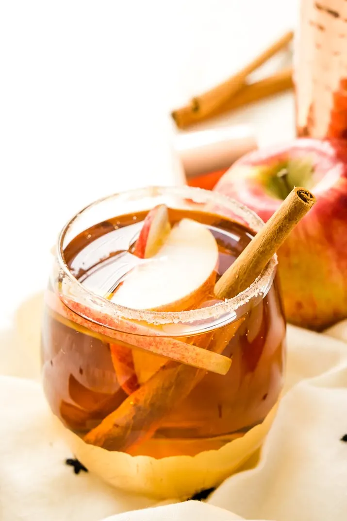 Apple Crumble Cocktail