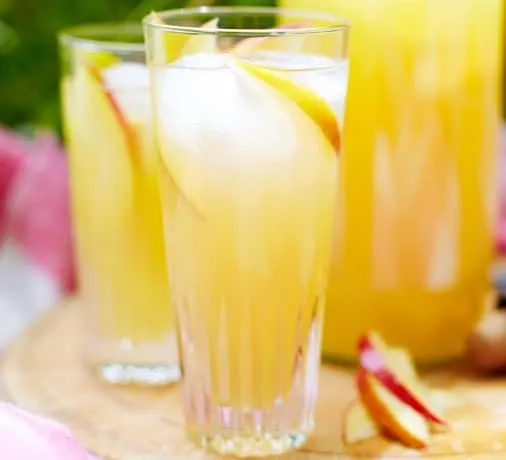 Apple and Elderflower Gin Cocktail