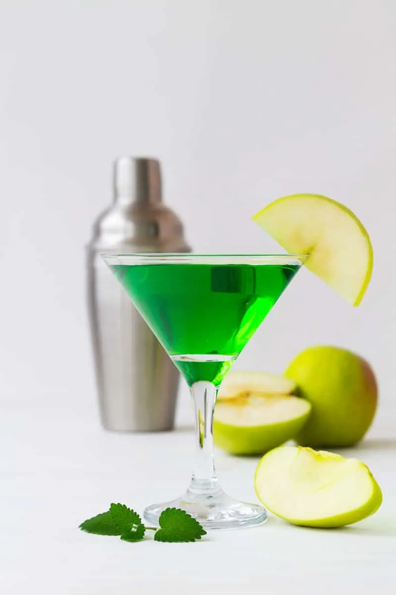 Cocktails with Apple Juice