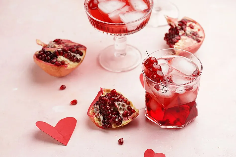 21 Cocktails with Pomegranate Juice