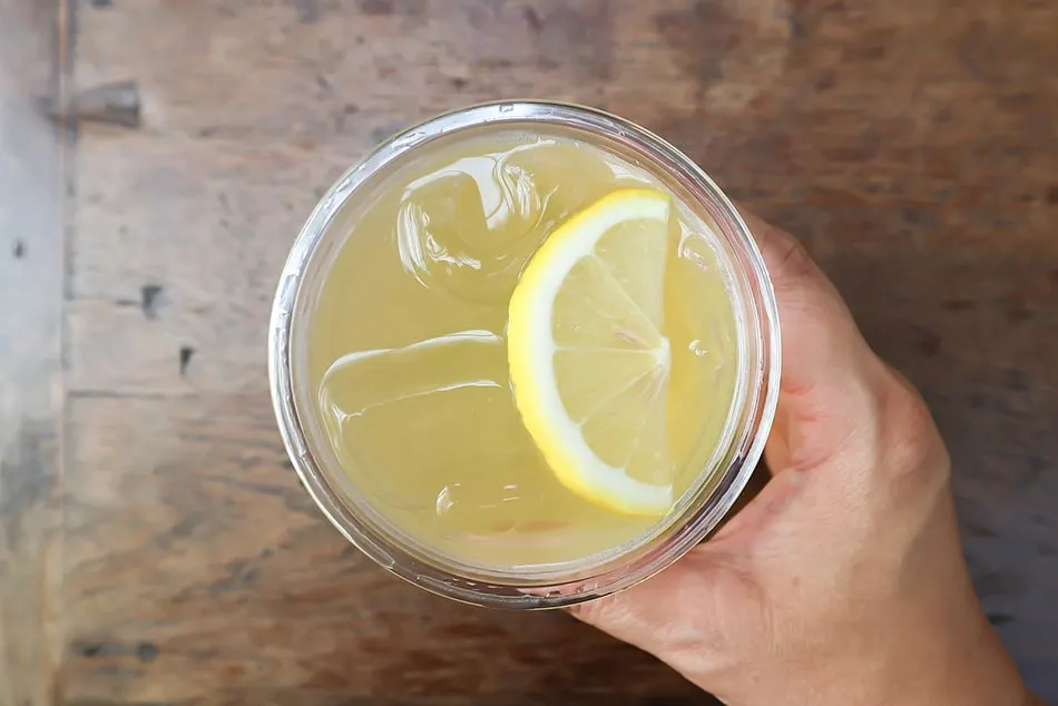 The Best Lemon Juice for Cocktails