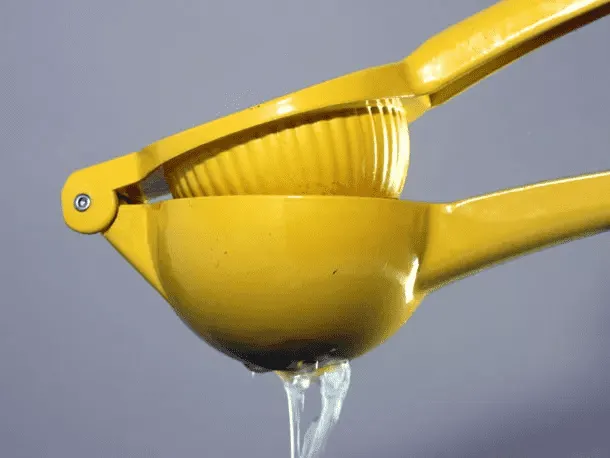 Tips For Squeezing Your Own Fresh Lemon Juice
