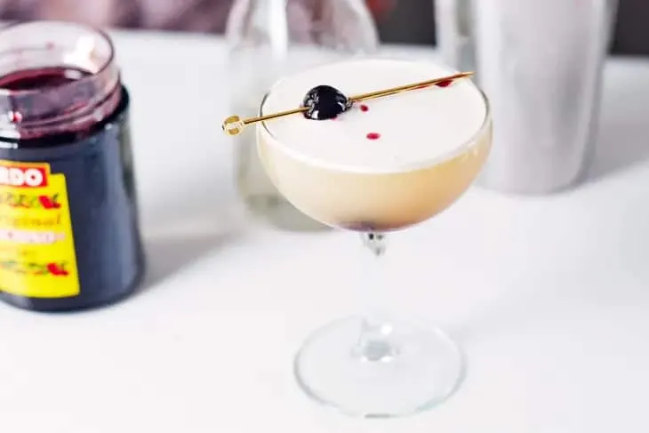 Whiskey Sour Recipe with Egg