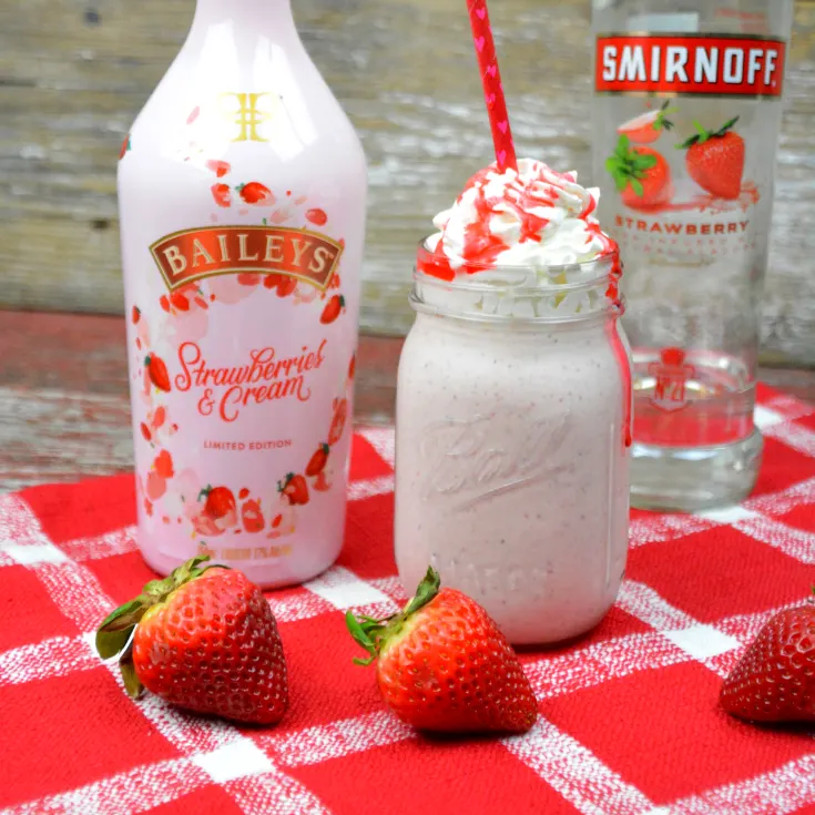 Baileys Strawberry and Cream Milkshake