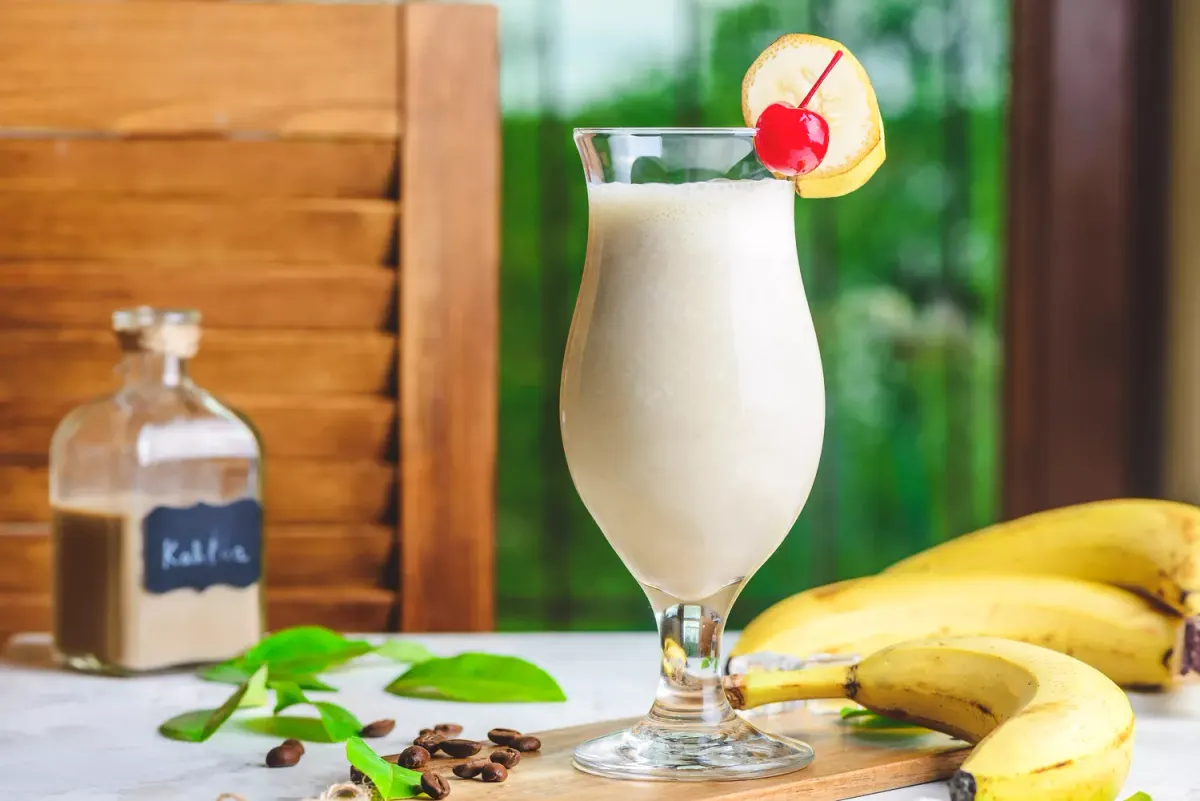 Dirty Banana Cocktail