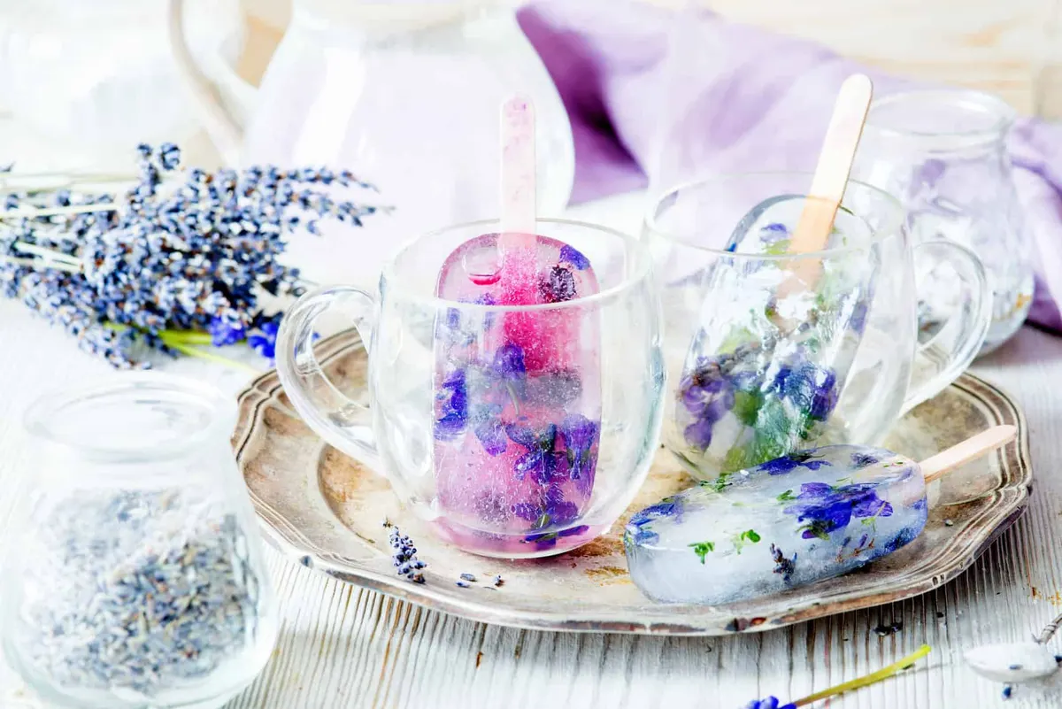Best Edible Flowers for Cocktails