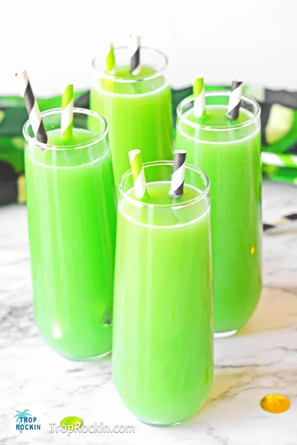 Green Mimosas (St Patrick’s Day Drink)
