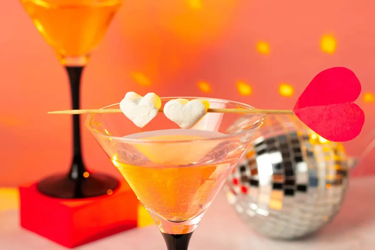 21 Valentine’s Day Cocktails (Champagne, Rum, Tequila, Vodka & Virgin)