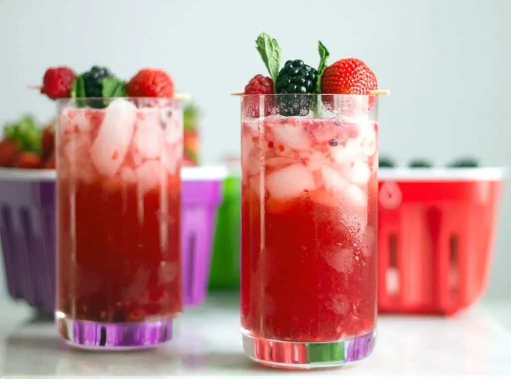 Berry Mint Gin Smash