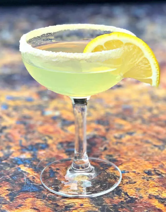 Keto Low-Carb Sugar-Free Lemon Drop Martini