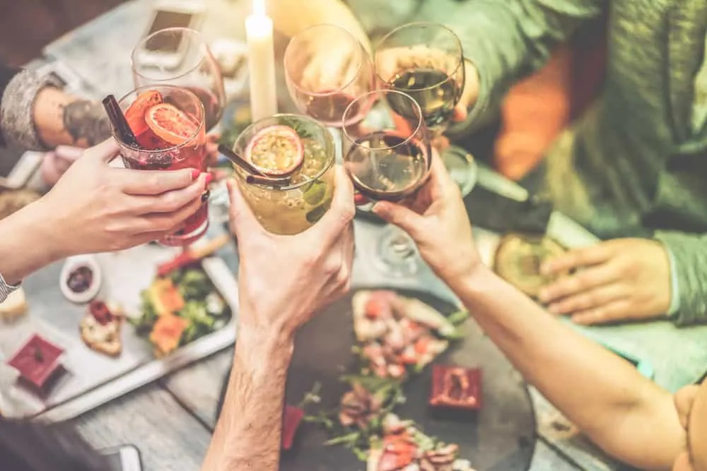 Do you need to serve appetizers for cocktail hour