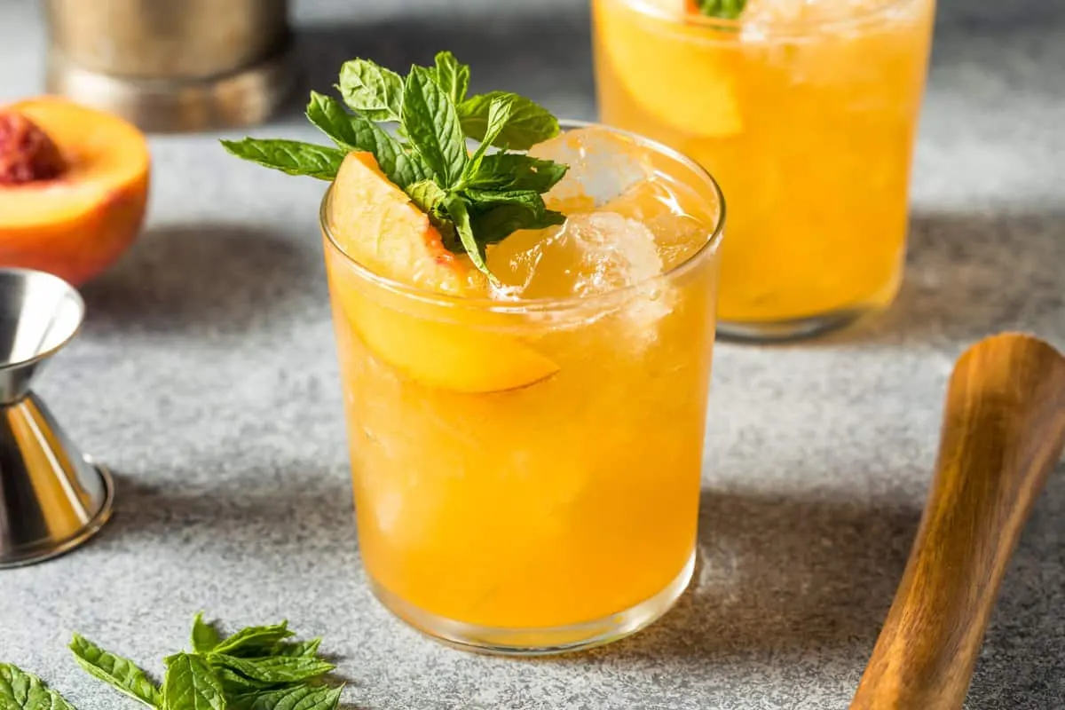 Peach Moonshine Cocktails