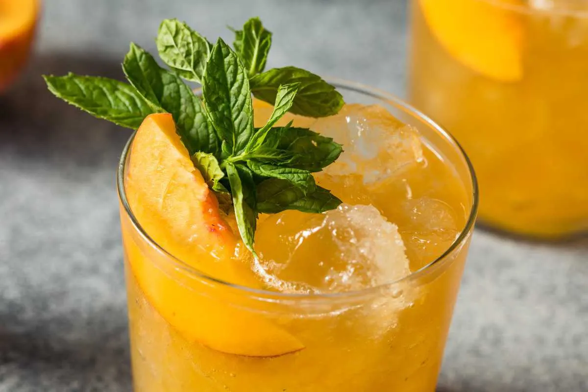 Peach Moonshine Cocktails