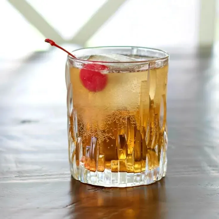 Peaches and Cream Cocktail