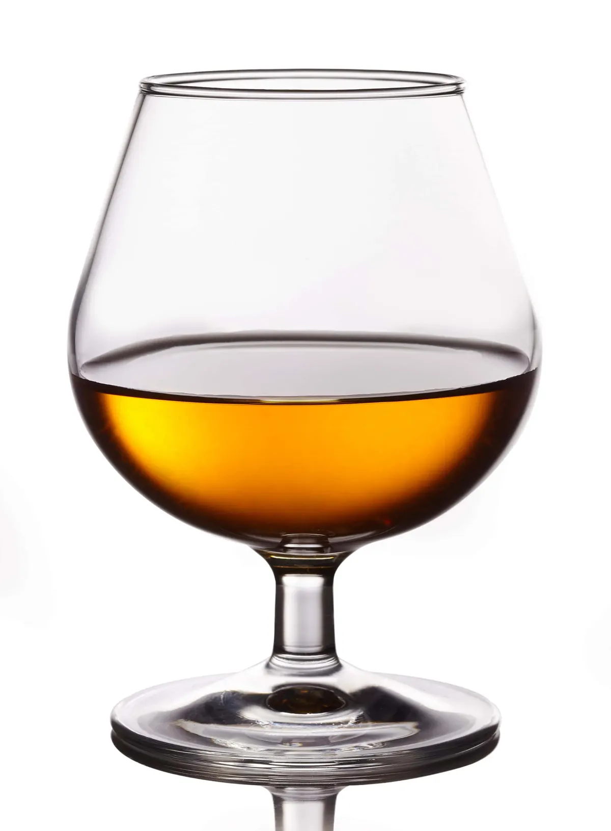 What is the best alcohol to put in eggnog